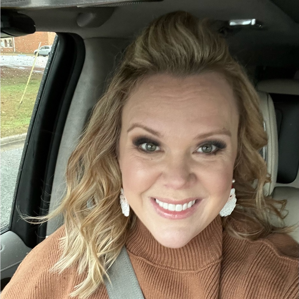 Meet your Posher, Gina
